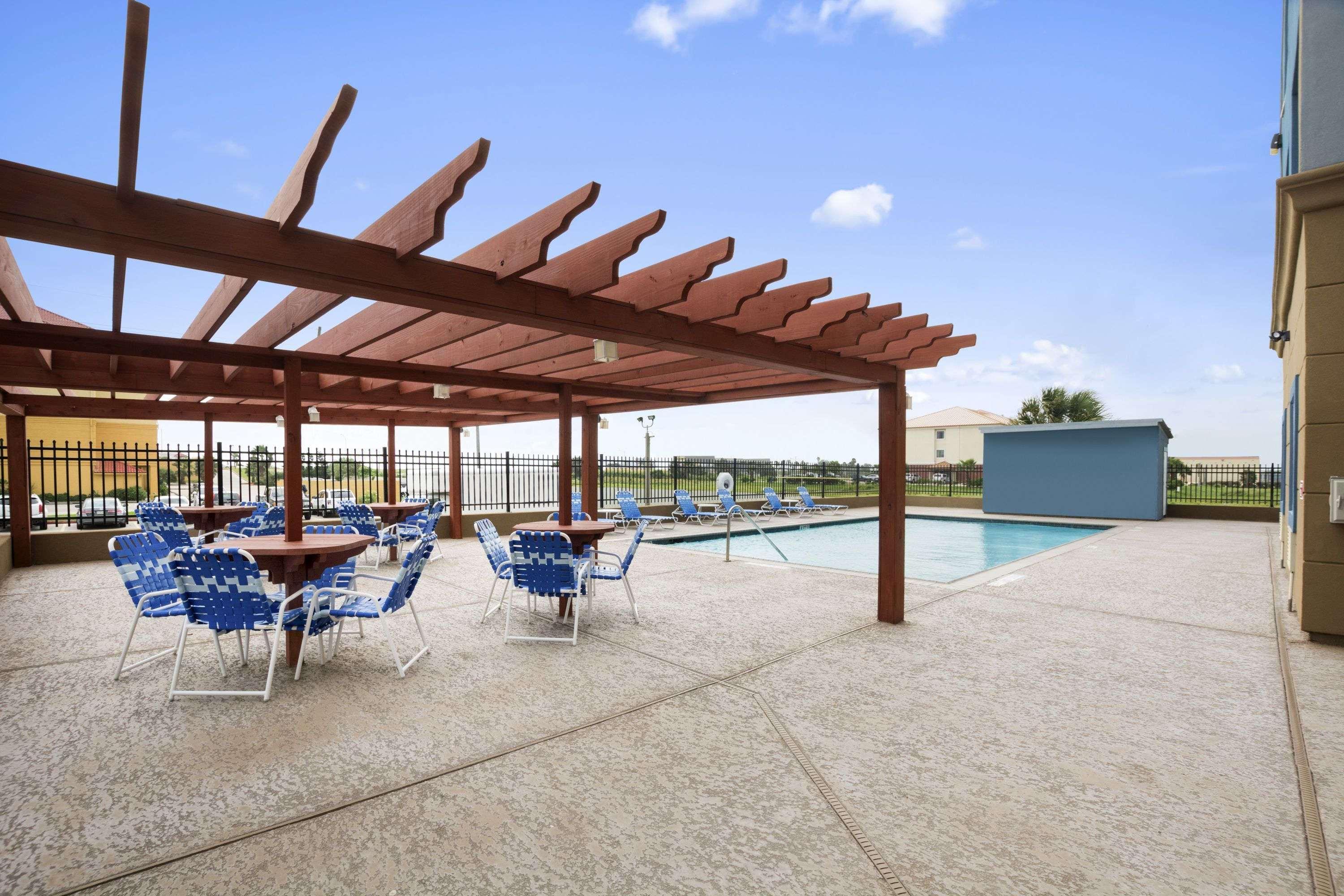 Days Inn & Suites By Wyndham Galveston West/Seawall Zewnętrze zdjęcie